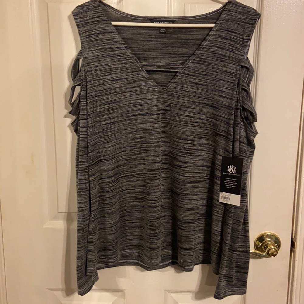 Woman’s shirt easy fir with cutout shoulder details